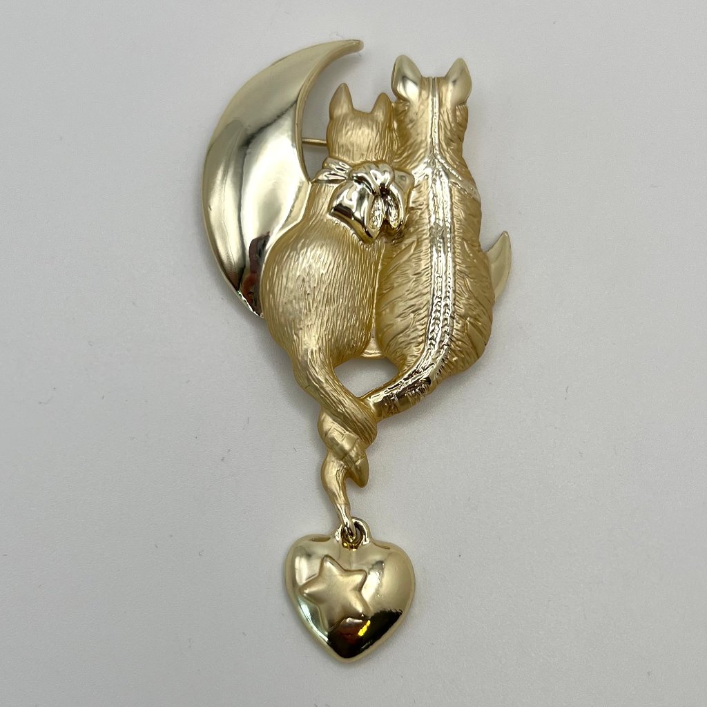 Ajc Cattails Over The Moon In Love Brooch 19$